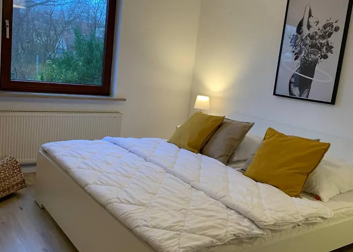 Wohnung Mit Garten & Parkplaetzen