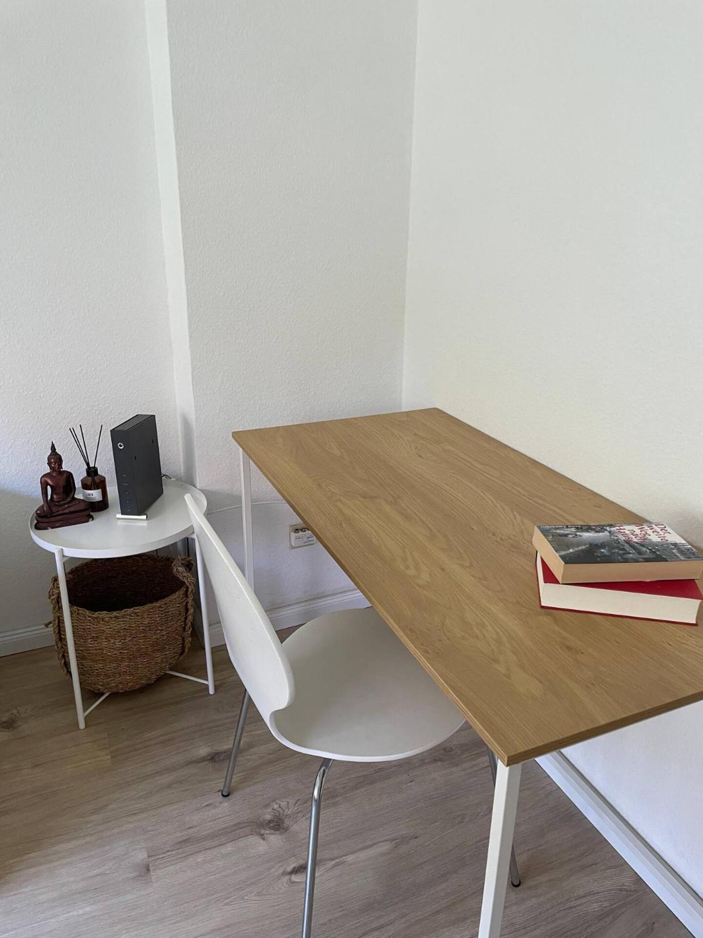 Wohnung Mit Garten & Parkplaetzen Apartment *