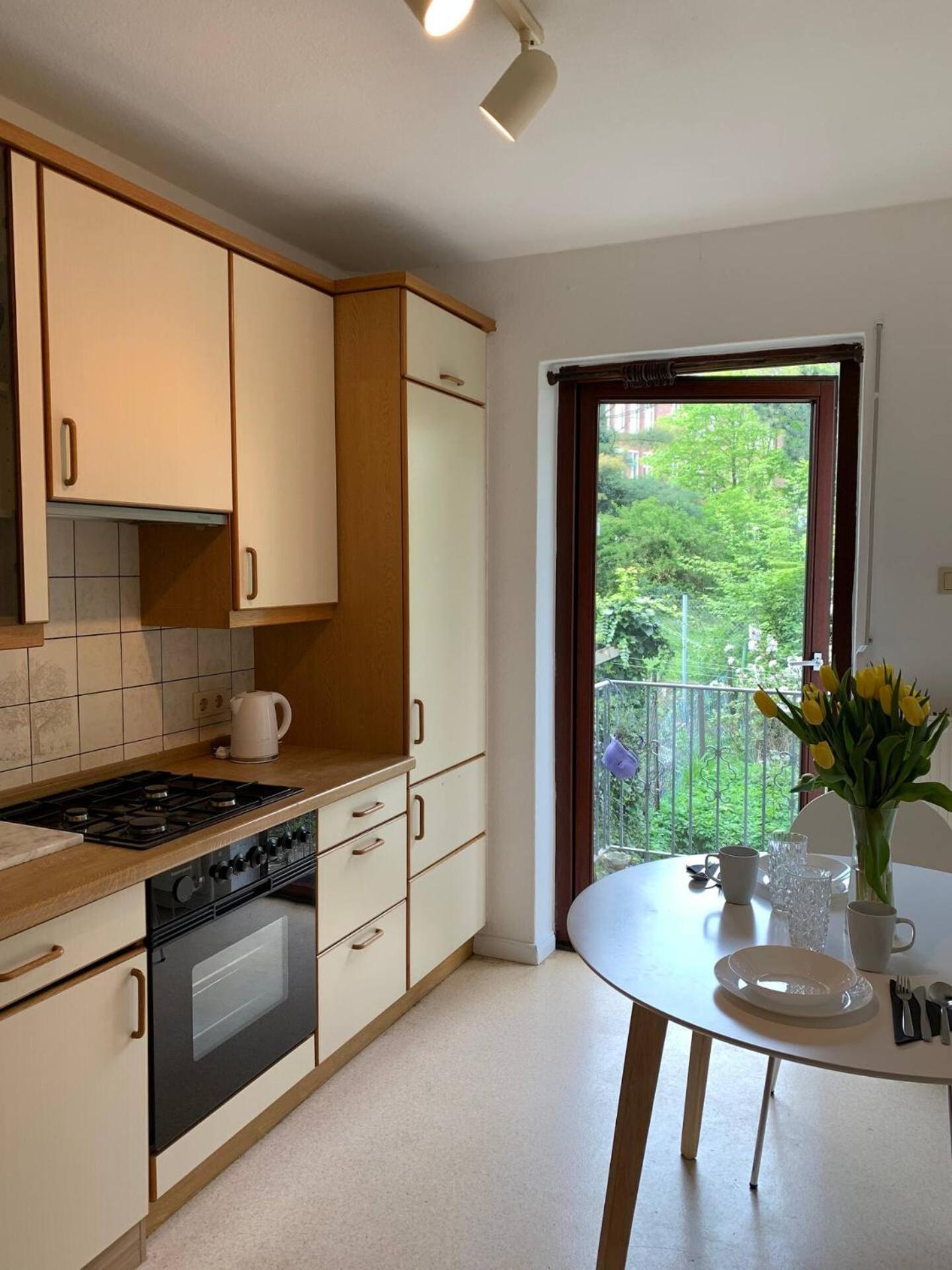 Wohnung Mit Garten & Parkplaetzen Apartment Bremen