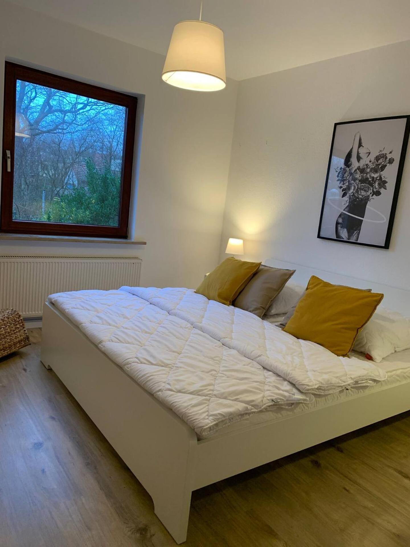 Wohnung Mit Garten & Parkplaetzen *